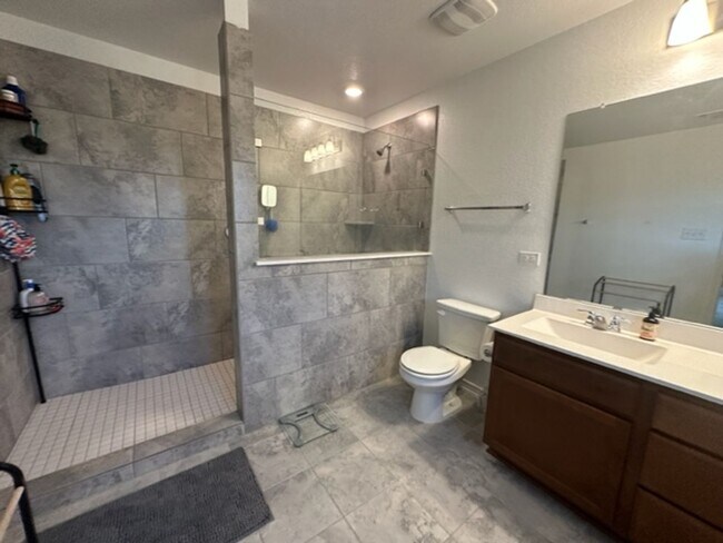 Building Photo - Coming soon... Beautiful 3 bedroom 2 bath ...