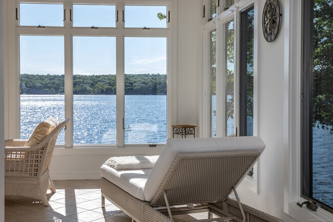 Building Photo - 300 Bantam Lake Rd