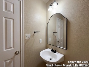 Building Photo - 7538 Elegante Way
