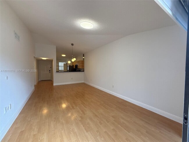 Building Photo - 9979 Nob Hill Ln