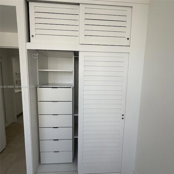 Building Photo - 1408 Brickell Bay Dr