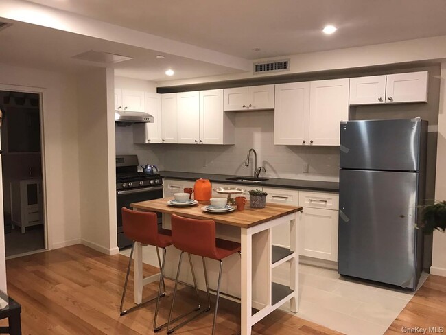 Building Photo - 135-17 Northern Blvd