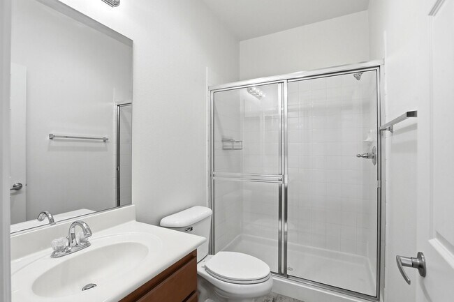 Building Photo - Single Story Stunner in Silverado Ranch!