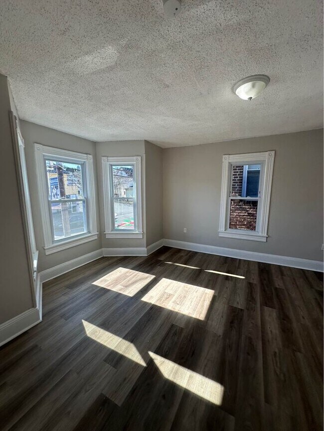 Building Photo - 1328 Pittston Ave