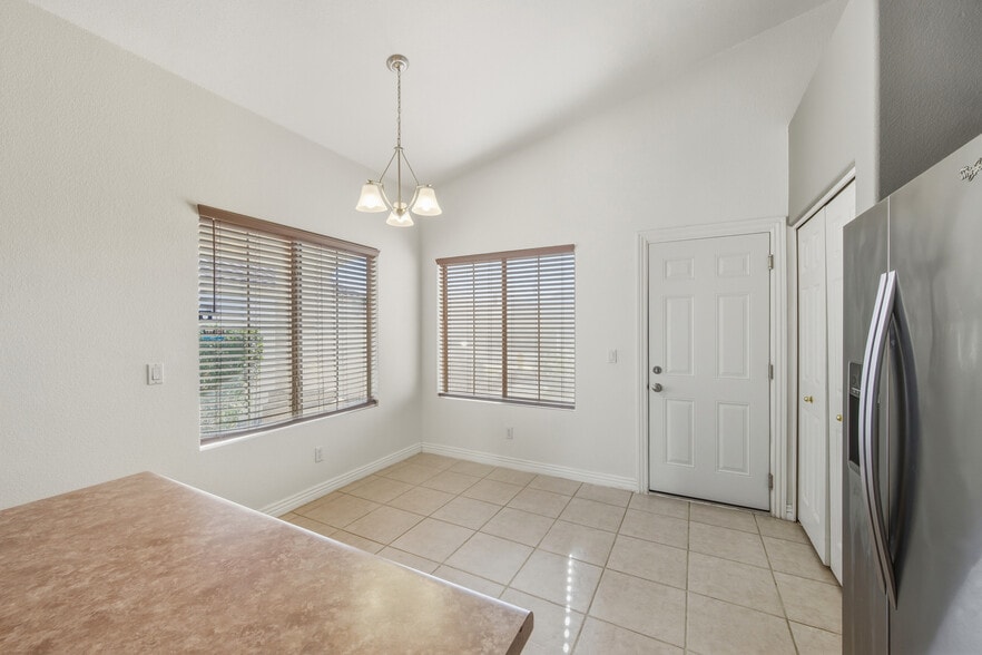 Building Photo - 6978 W Kings Ave