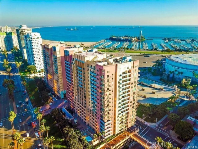 Building Photo - 388 E Ocean Blvd