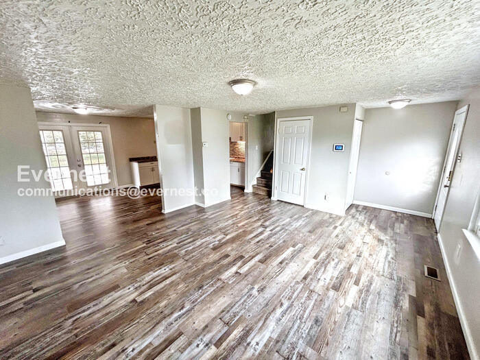 Building Photo - 6418 McLean St