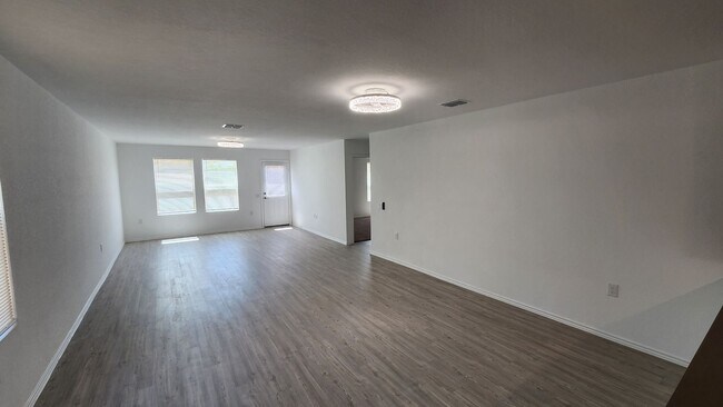 Building Photo - VIDA SUBDIVISION / San Antonio A&M steps away- spacious 4-bedroom, 2-bathroom house