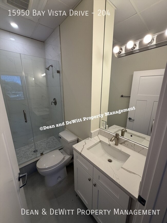 Building Photo - 15950 Bay Vista Dr