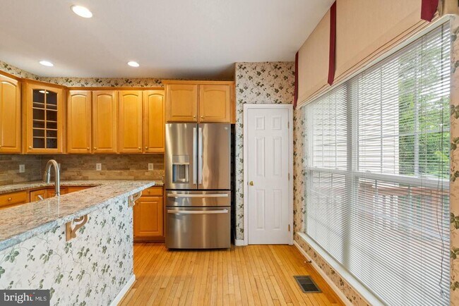 Building Photo - 13280 Maple Creek Ln
