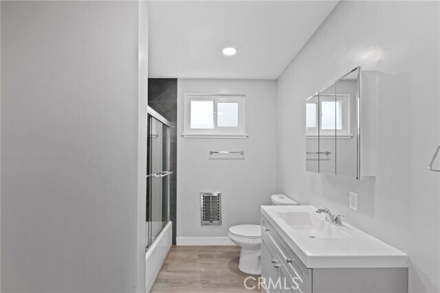 Building Photo - 2027 Vista Del Mar Ave