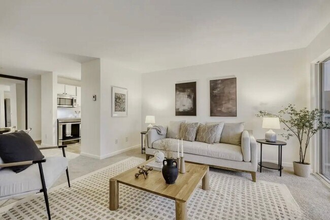 Building Photo - Canterbury Shores Condominiums ~ Madison Park
