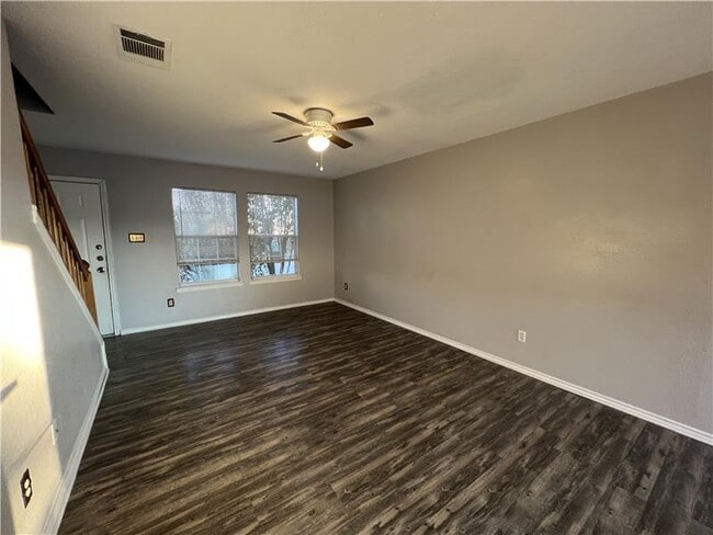 Building Photo - 5908 Greengate Dr