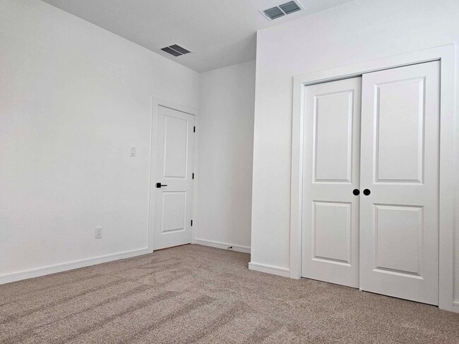 Building Photo - 8438 Tranquil Bay Ct