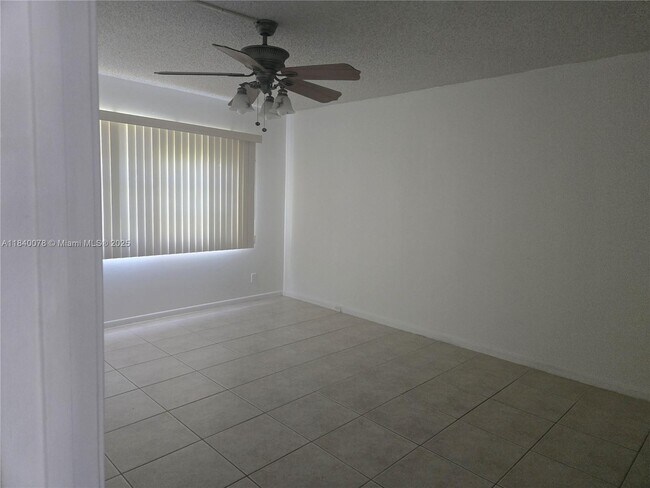 Building Photo - 1201 SW 128th Terrace