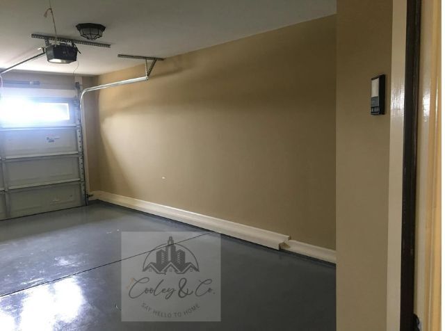 Building Photo - 805 St Matthews Rd