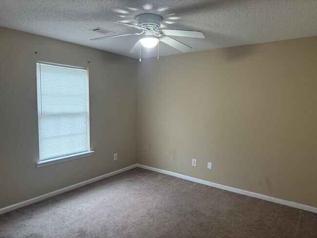 Building Photo - 2510 Barnesdale Wy