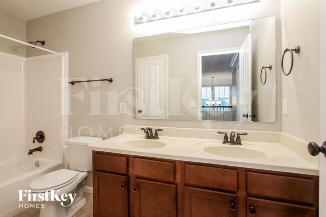 Building Photo - 5367 Misthaven Ln