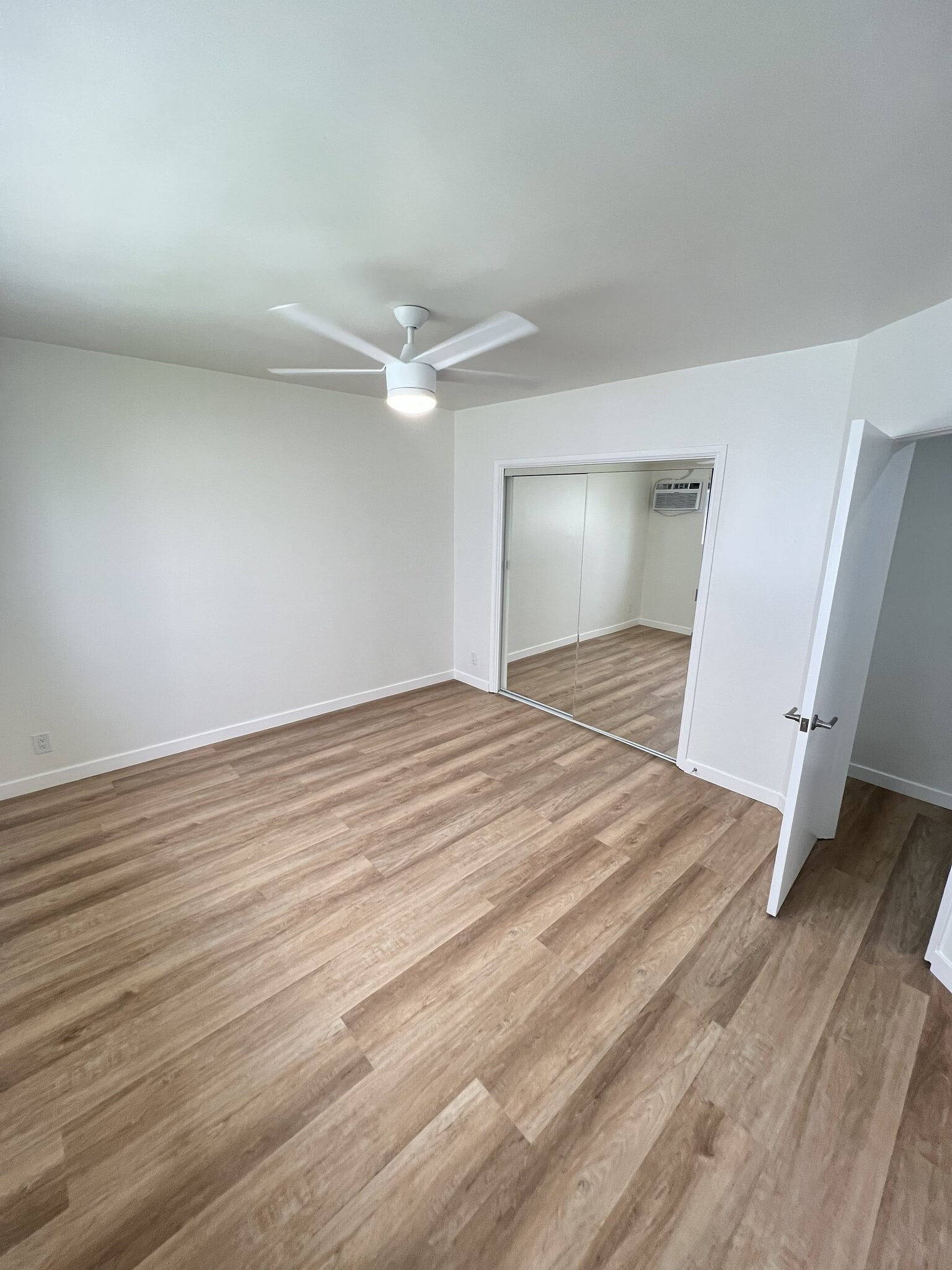 Building Photo - 1322 Amherst Ave