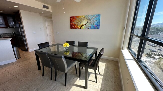 Building Photo - 450 N Arlington Ave