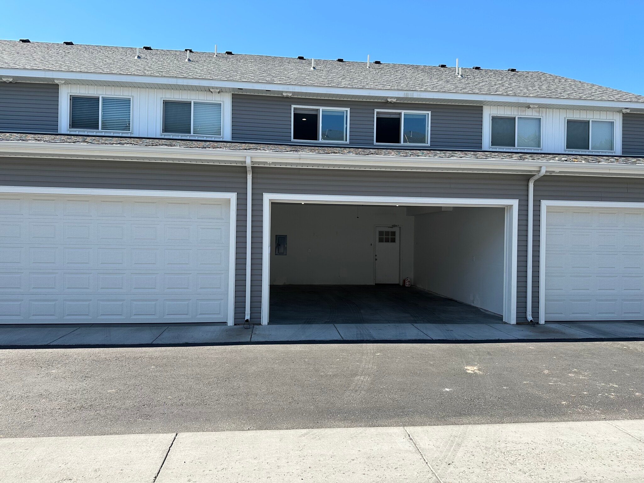 Building Photo - 187 Courthouse Way