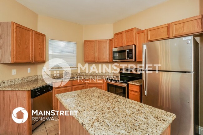 Building Photo - 12 Lockspring