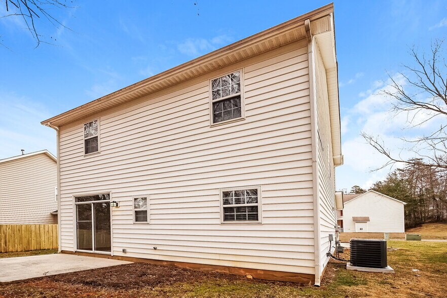 Building Photo - 3319 Passour Ridge Ln