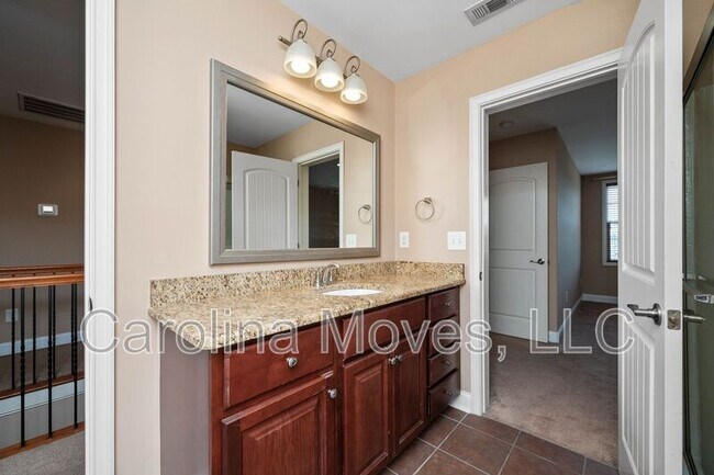 Building Photo - 213 Bell Heather Ln