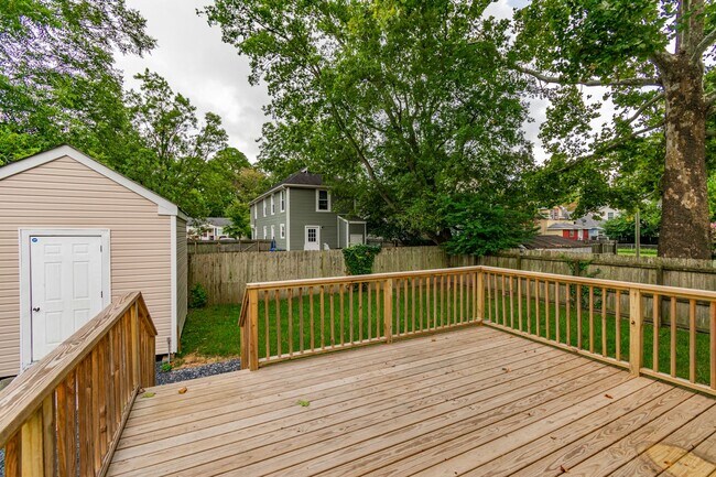 Building Photo - Single Family Norfolk Home