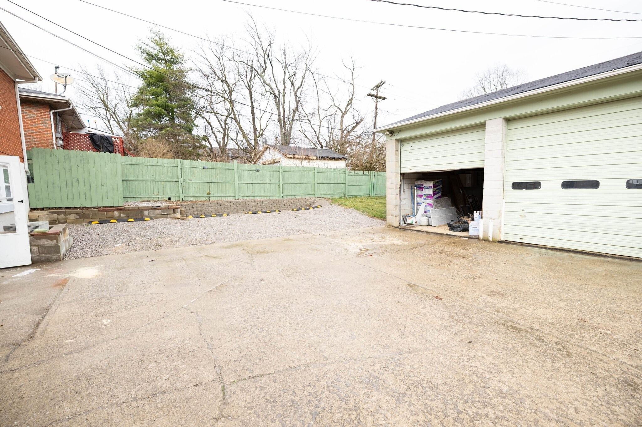Building Photo - 3496 Lansdowne Dr