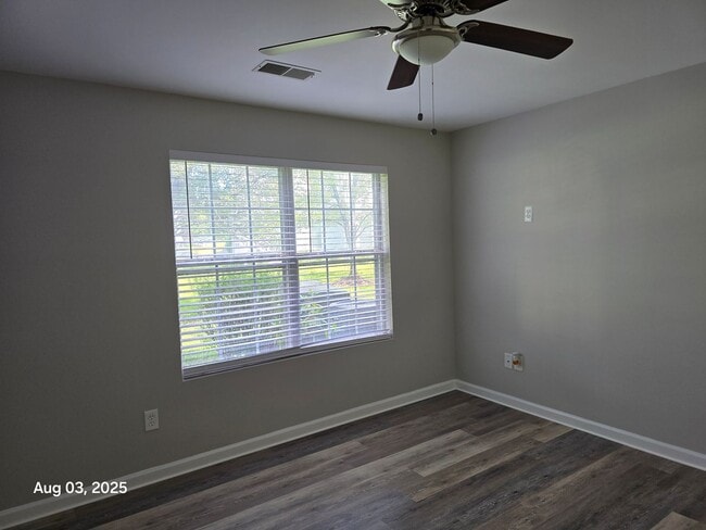 Building Photo - Beautiful 2 Bed 2 Bath Condo With Patio In...