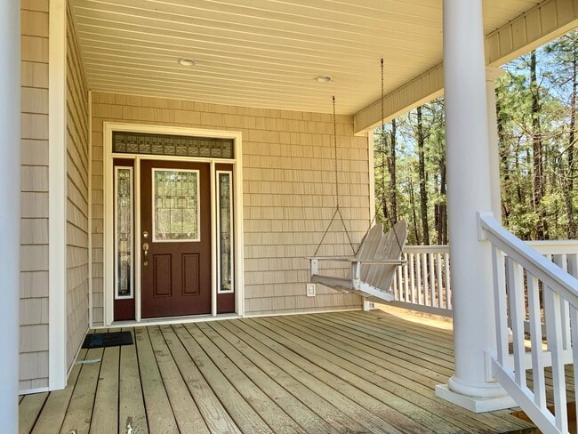 Building Photo - Great Home in Gated Community with Bonus Room!