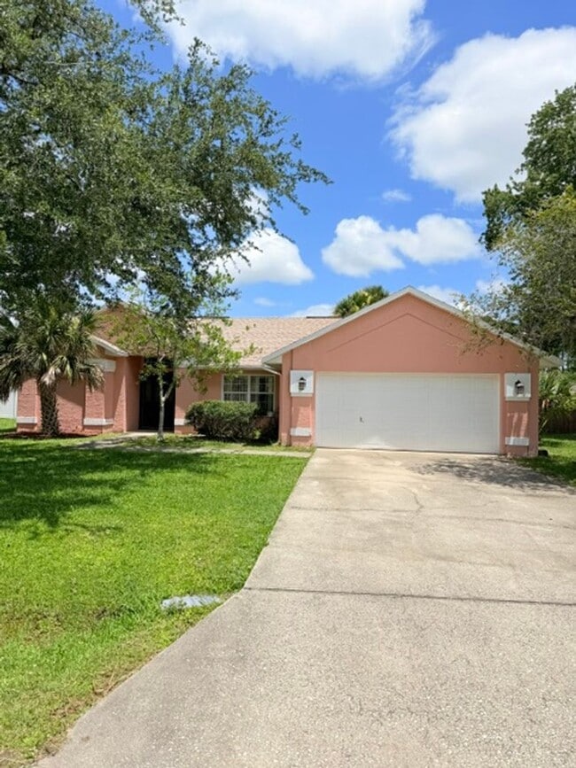 Building Photo - Single Family home for rent !