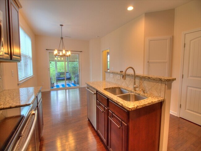 Building Photo - Charming 4-Bed, 3-Bath Home for Rent in Ru...