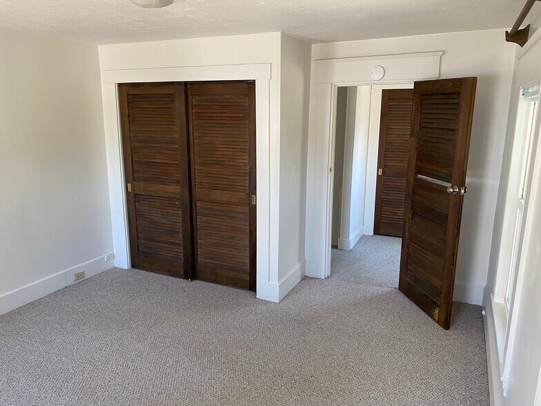 bedroom 2 - 210 Center St