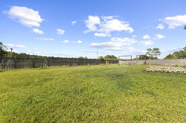 Building Photo - 224 Admiral Ct