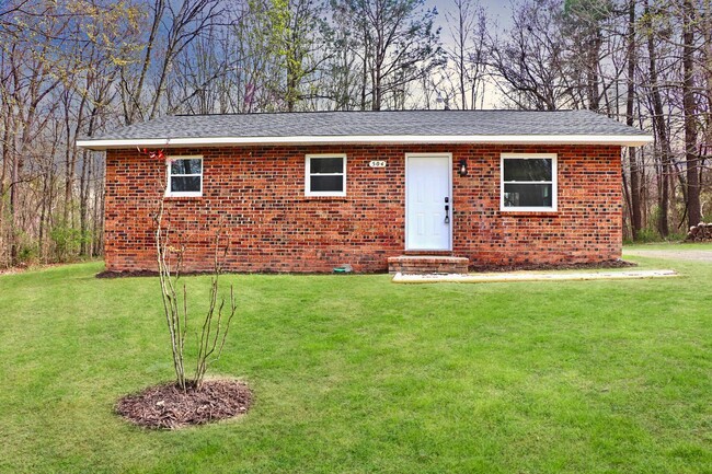 Primary Photo - 504 Tulip Tree Dr