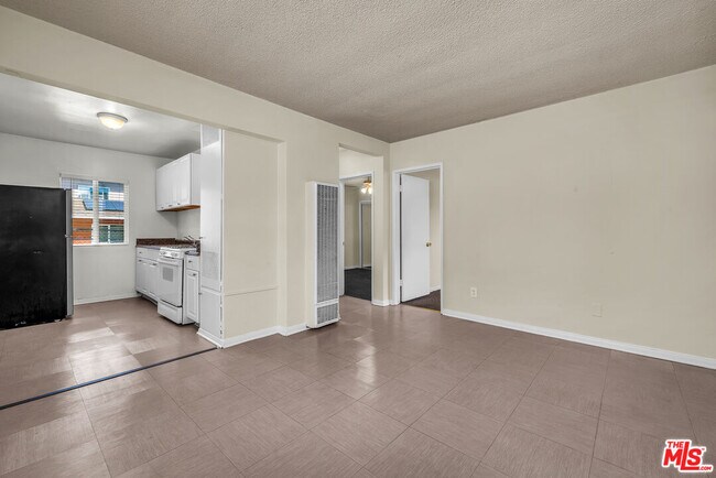Building Photo - 3610 Percy St
