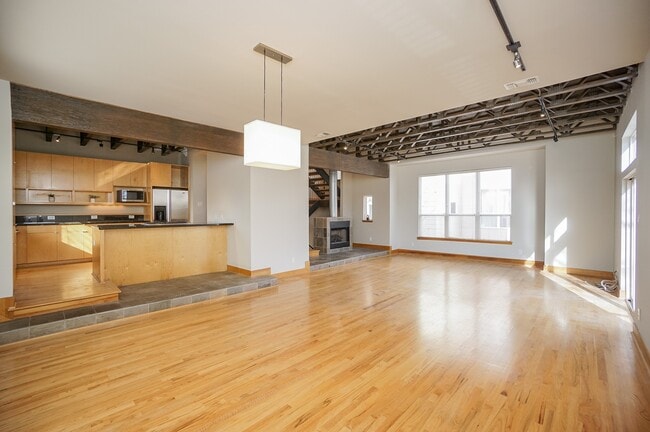 Building Photo - 228 Willard St