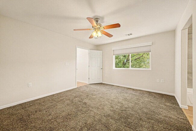 Building Photo - 3221 N 37th St