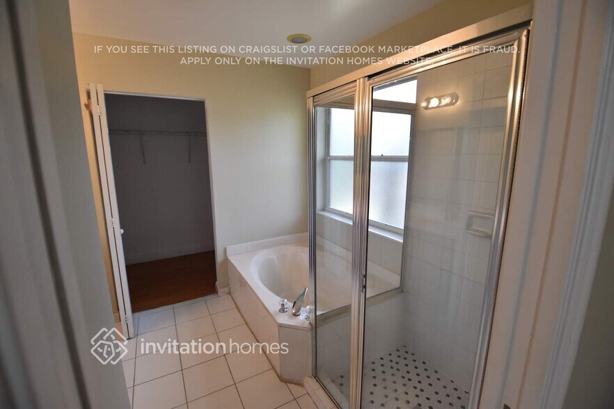 Building Photo - 13440 SW 24th St