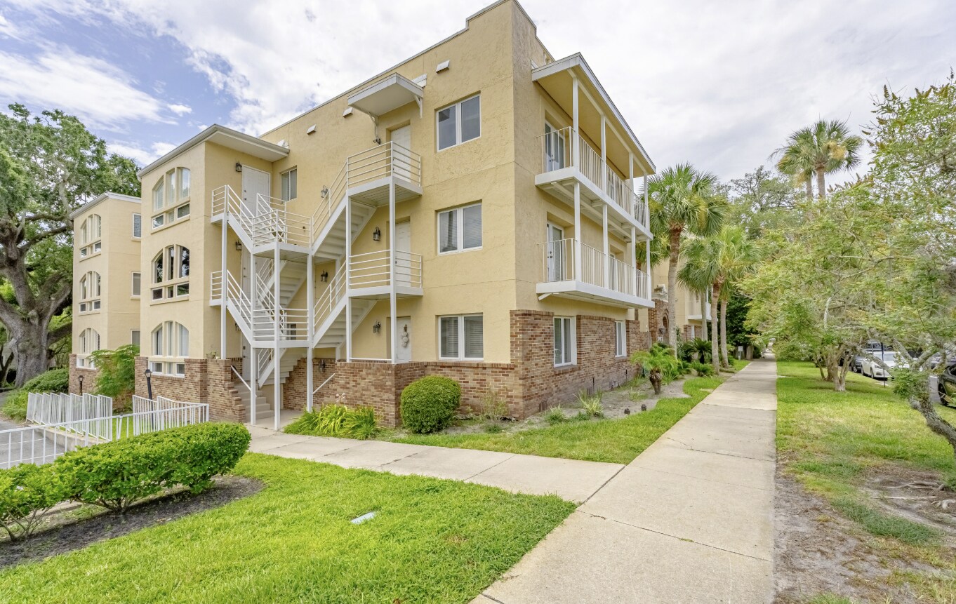 Building Photo - 2912 Saint Johns Ave