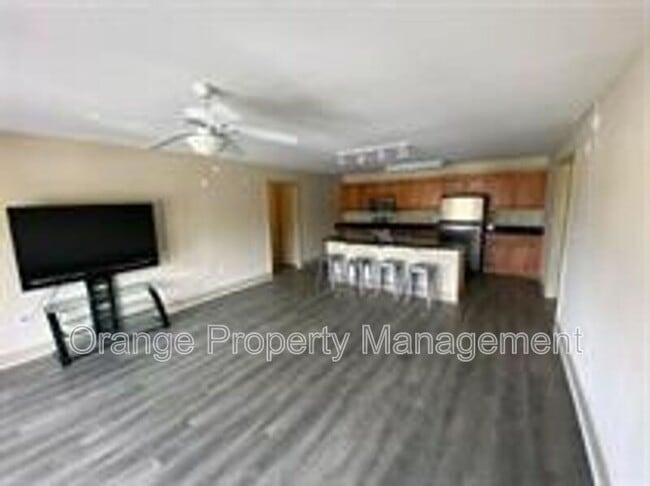 Building Photo - 1621 Muscovy Wy