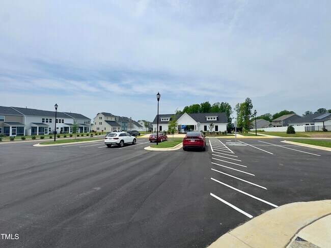 Building Photo - 276 Shingle Oak Rd