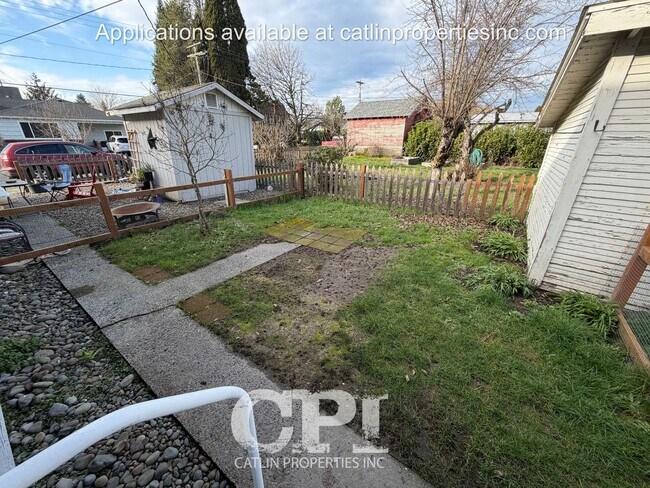 Building Photo - 246 B St SW