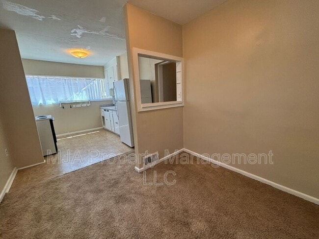 Building Photo - 1631 S 500 E