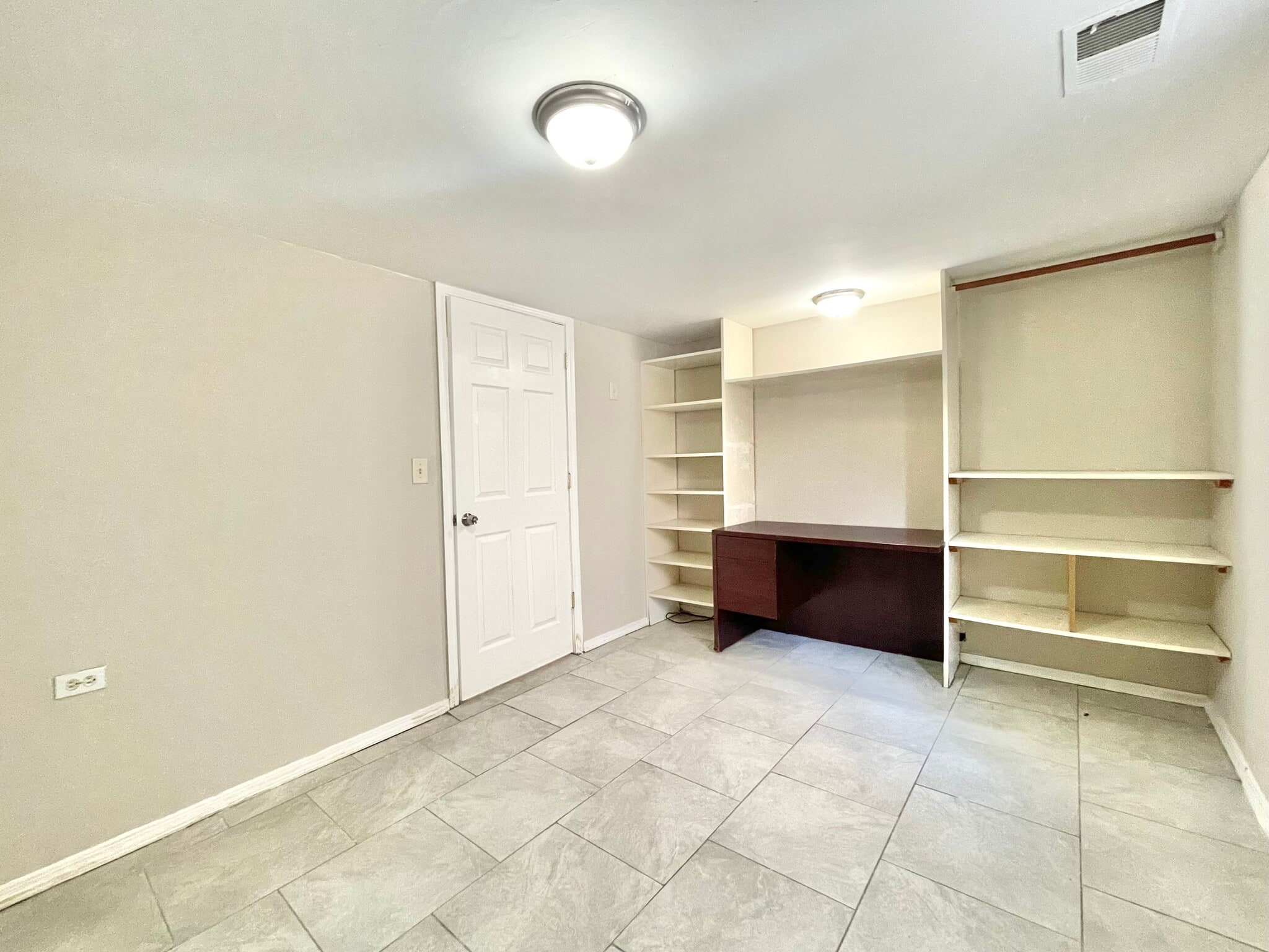 Building Photo - 4820 N Albany Ave