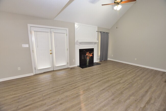 Building Photo - 28 Winders Creek