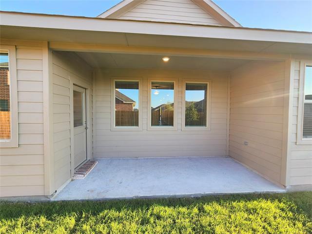 Building Photo - 1202 Smoketree Ln