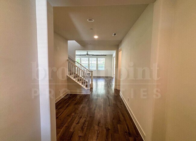 Building Photo - 35759 Garrano Ln
